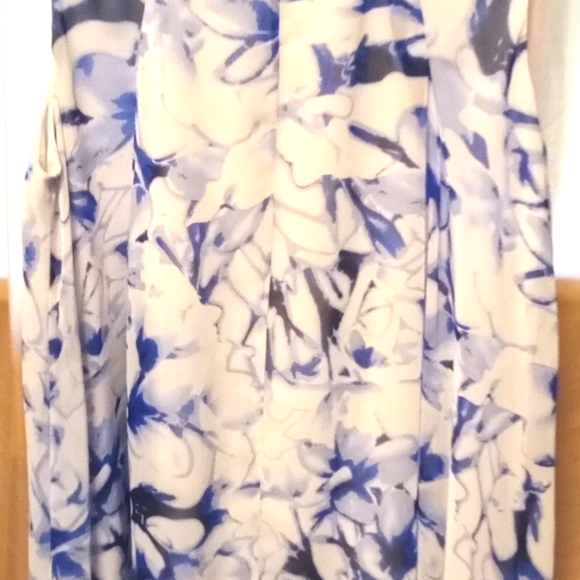 B C B Generation A-line dress - Picture 2 of 4